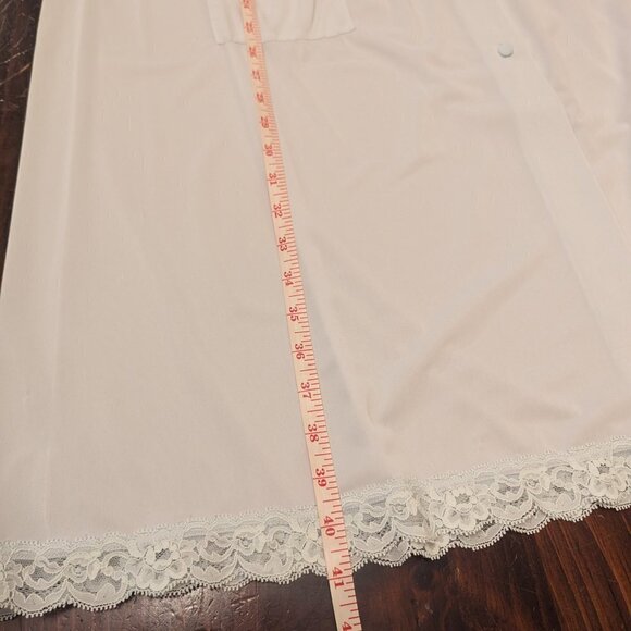 VINTAGE Shadow Line robe, light blue, nylon, rose details, size Large - Picture 8 of 13